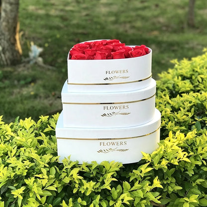 Boîtes cœur gigognes S, M et L garnies de roses